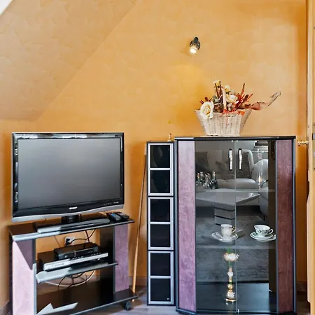 Charming Attic Retreat, Cleaning Included *