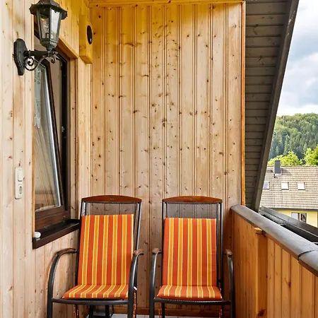 Charming Attic Retreat, Cleaning Included Apartment Pöhla