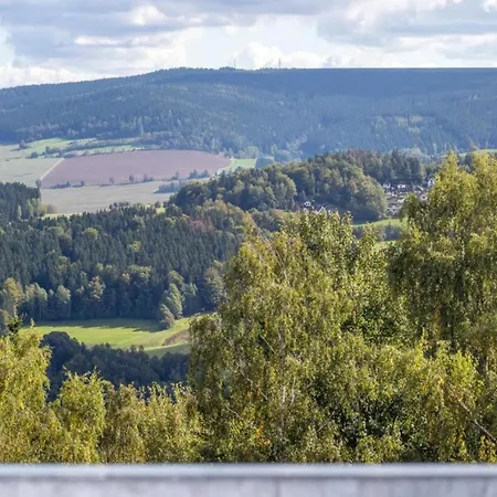 Charming Attic Retreat, Cleaning Included * Pöhla